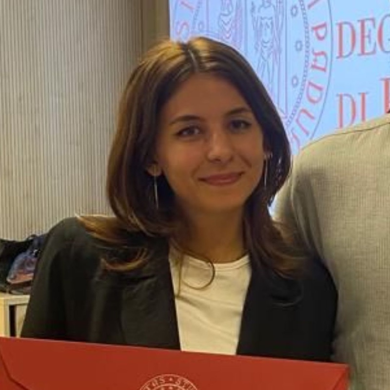 Lisia Peqini